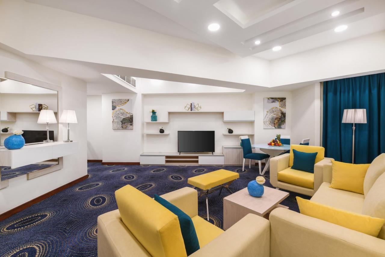 Tolip Gardens Hotel Il Il Cairo Esterno foto Suite