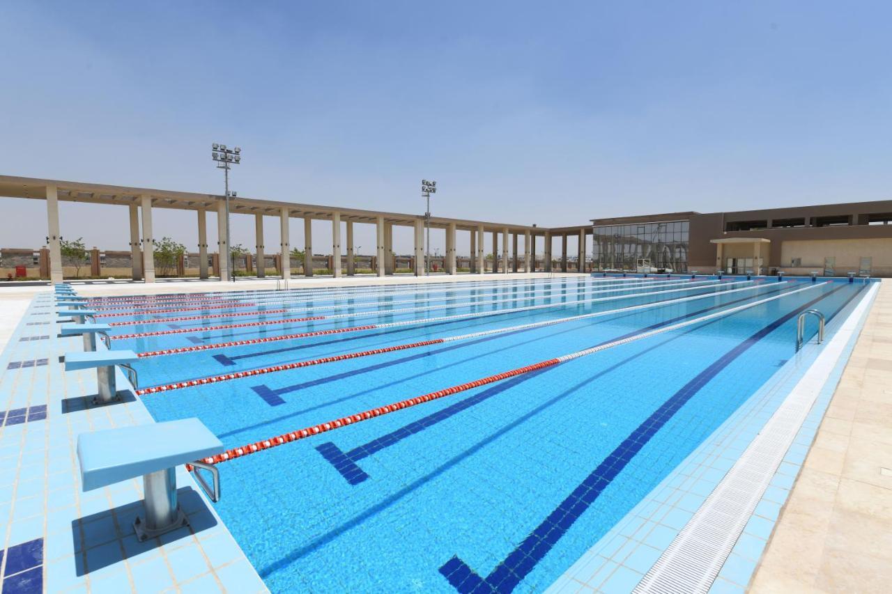 Tolip Gardens Hotel Il Il Cairo Esterno foto Swimming pool
